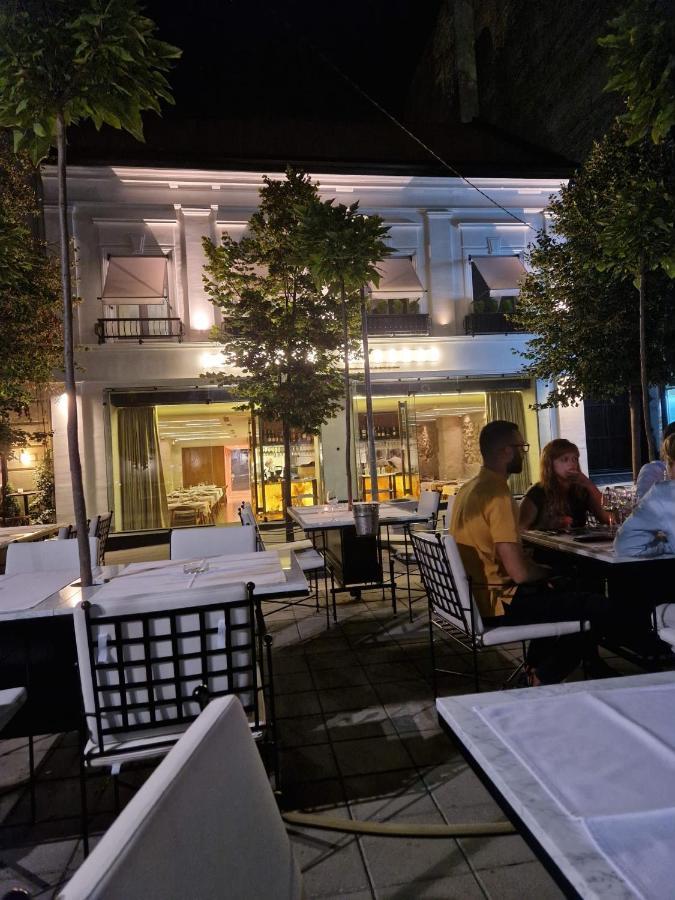 Cvetni Trg Hotel Belgrade Exterior photo