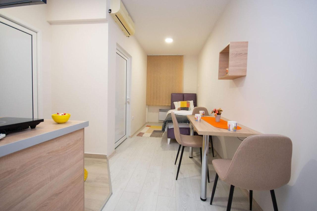 Cvetni Trg Hotel Belgrade Exterior photo